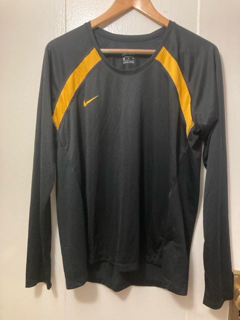 NWOTs Nike Dry Fit Athletic Top, Size XL